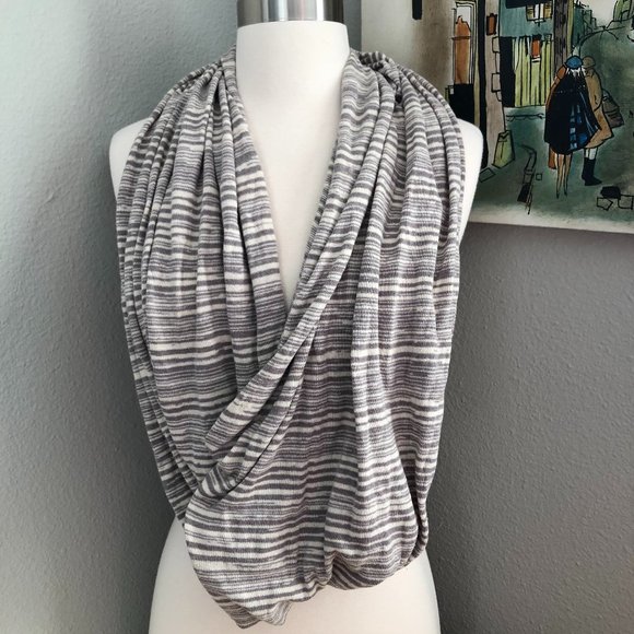 AE American Eagle Tan & Gray Striped Infinity Scarf Lagenlook Minimalist Vibe